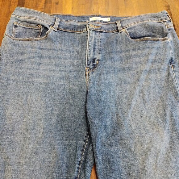 Levi's Women's 18 M Classic Boot Jeans Blue Stretch Waist Plus Size 29" Inseam - Picture 3 of 10
